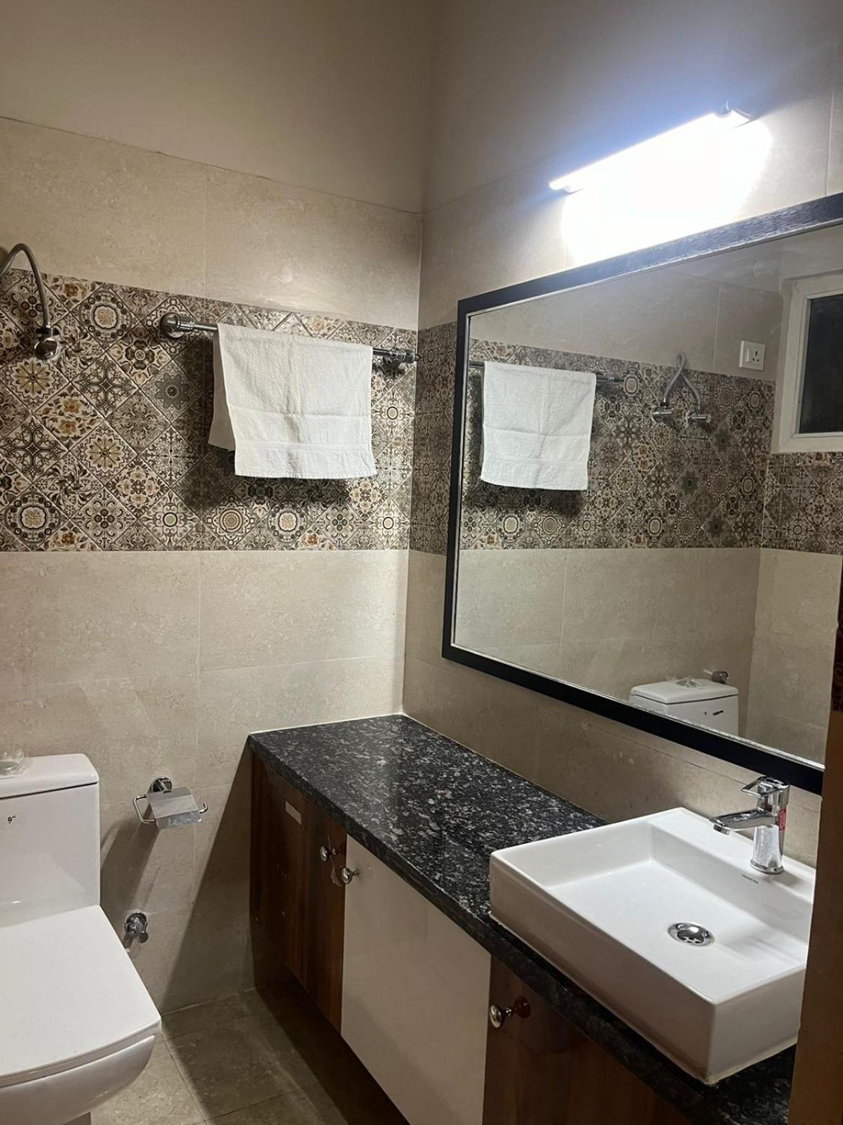 Studio Apartment In Greater Noida Exteriér fotografie